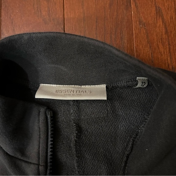 Fear Of God Essentials full zip short sleeve jacket gray size 12 100% cotton - Picture 7 of 10